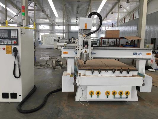 1000mm স্টোন Cnc রাউটার মেশিন ম্যানুয়াল ফিড মোড ISO সার্টিফিকেশন