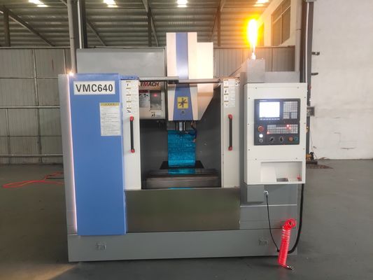 Vmc550L CNC মেটাল লেদ GS সার্টিফিকেশন Cnc উল্লম্ব মিলিং মেশিন